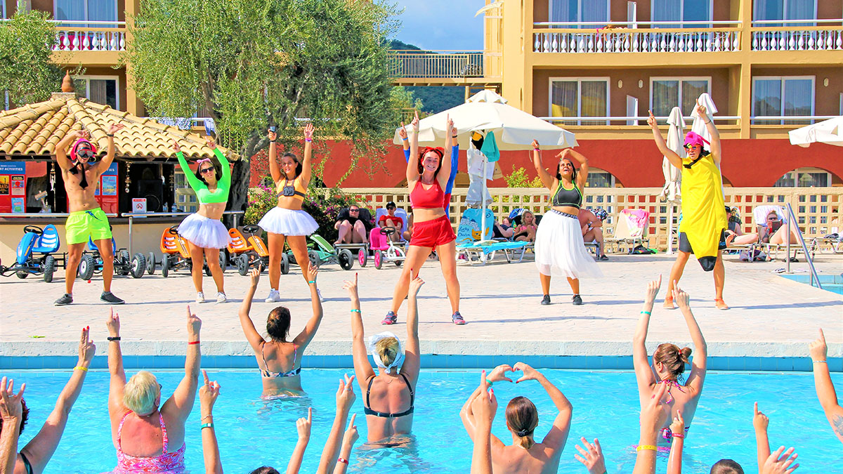 Canvas by Mitsis Messonghi